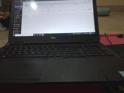 Dell latitude 5580 15" Core i5 6th Gen Touch Screen