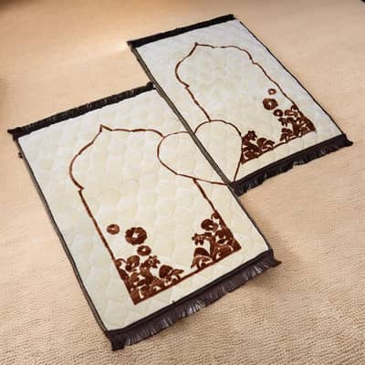 All Kinds Of Prayer Mats available in Bulk quantity only