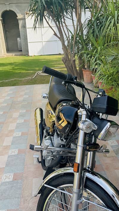Honda 125 Golden Edition Self Start 5 Gear 2025