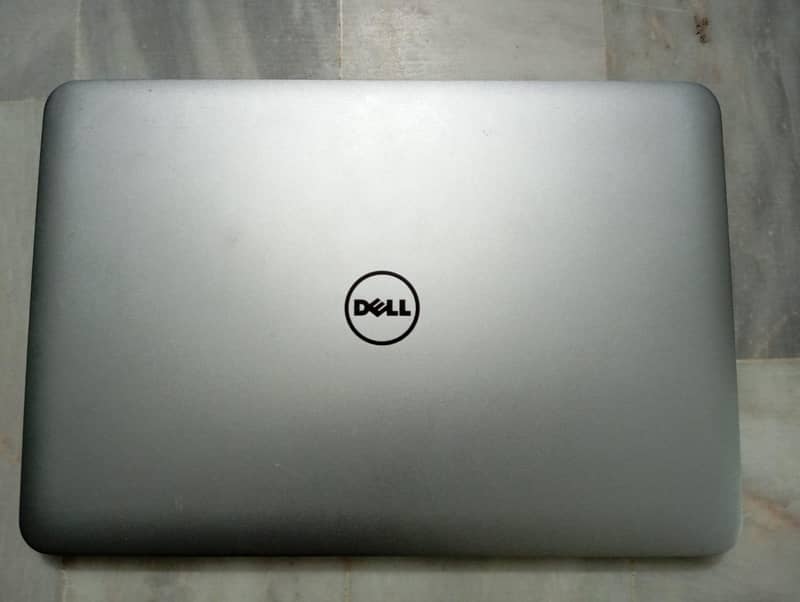 Laptop 0