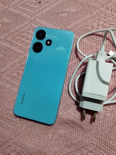 Infinix Hot 30i 4+128 10/8 condition charger k sath set on hn