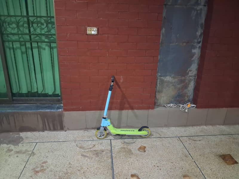 scooty 2