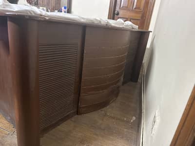 Office table