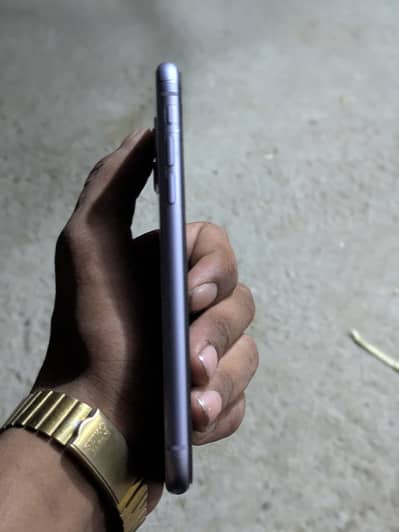 Apple iPhone 11