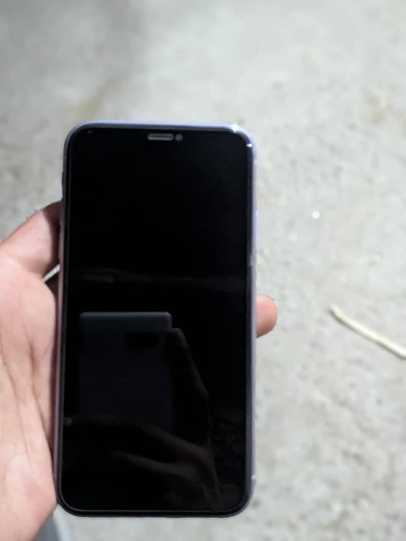 Apple iPhone 11 8