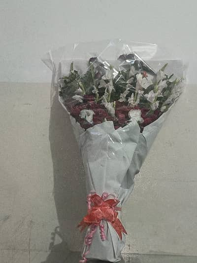 Bouquet 2.5ft giant