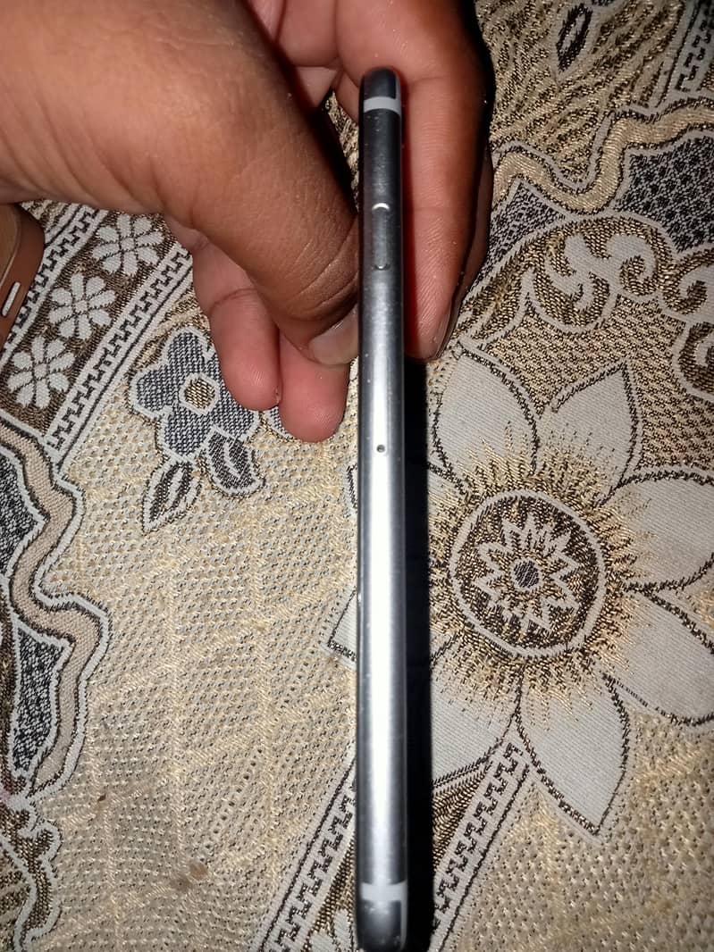 Apple iPhone 6 2