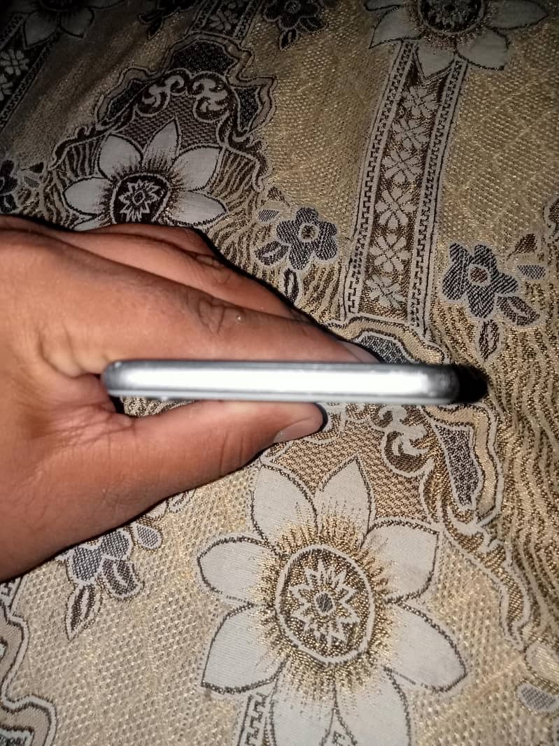 Apple iPhone 6 5