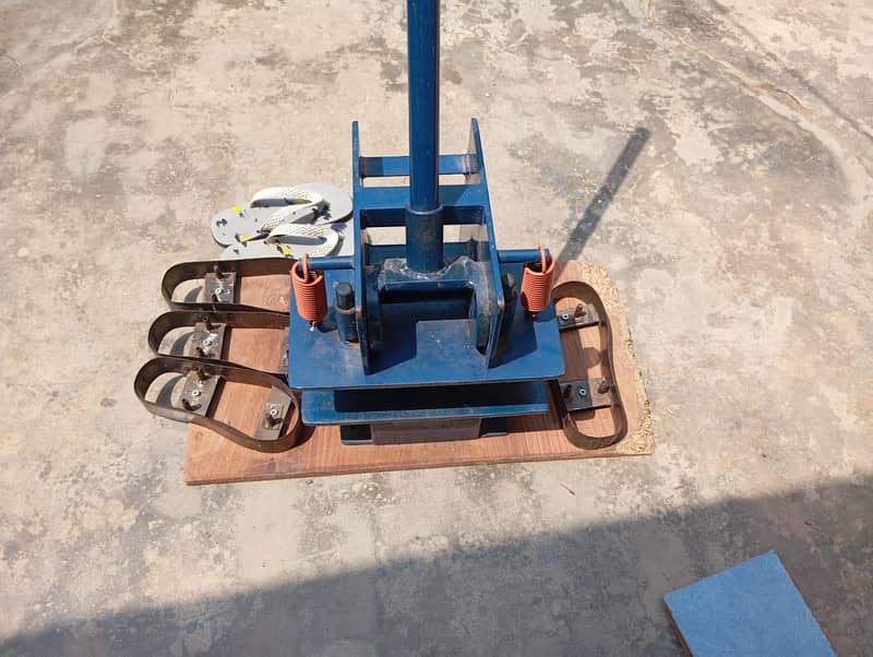 Slippers Machine 1