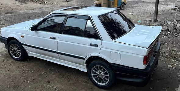 Nissan Sunny Limited Edition B12