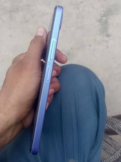 Infinix smart 10 plus 4+4/128