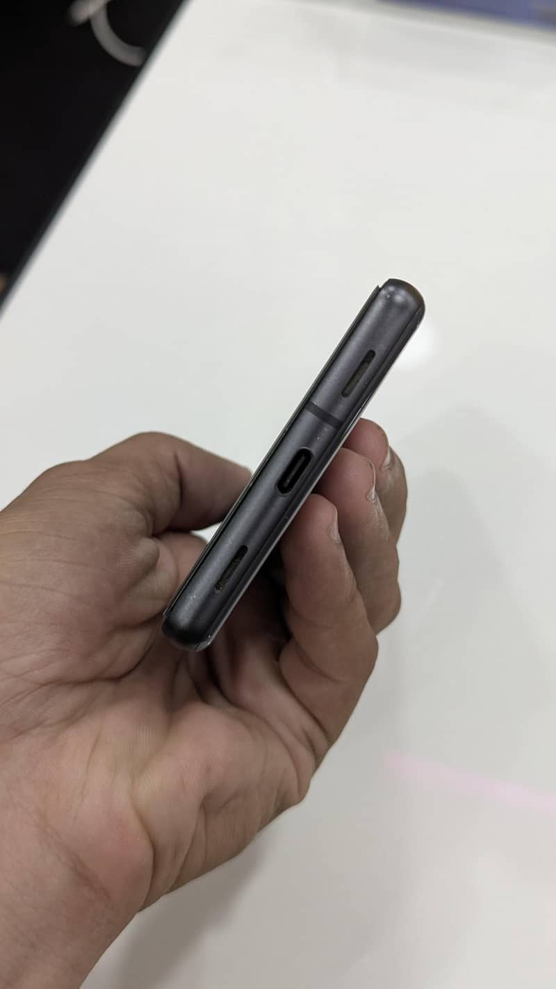 Google Pixel 7a 6