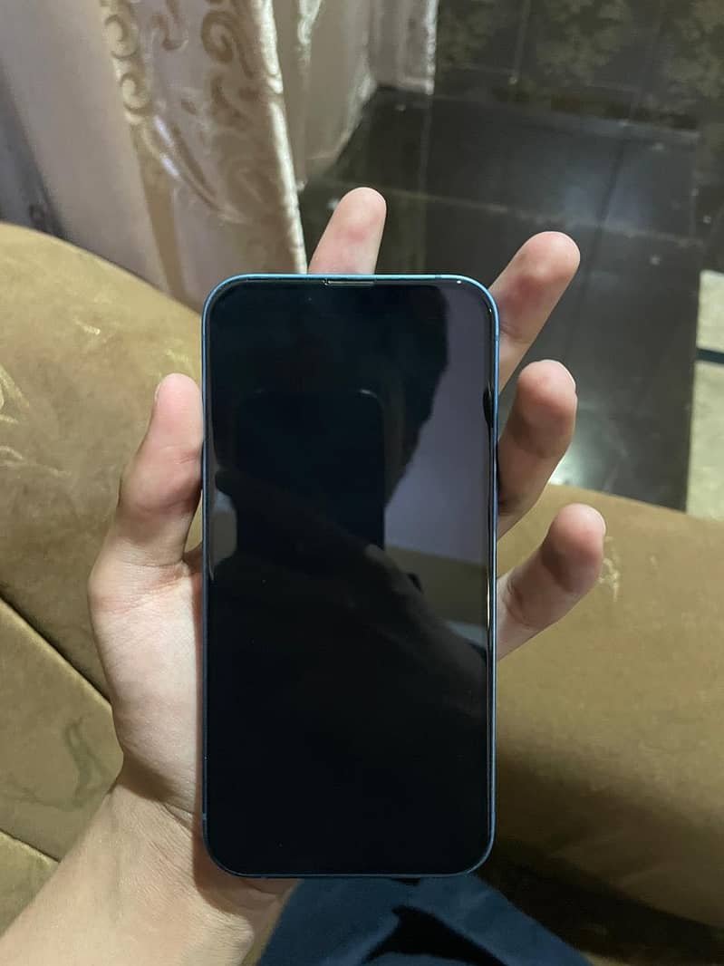Apple iPhone 13 1