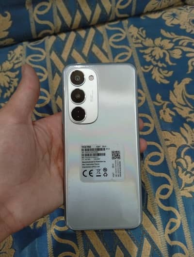 Tecno Spark  40 pro plus