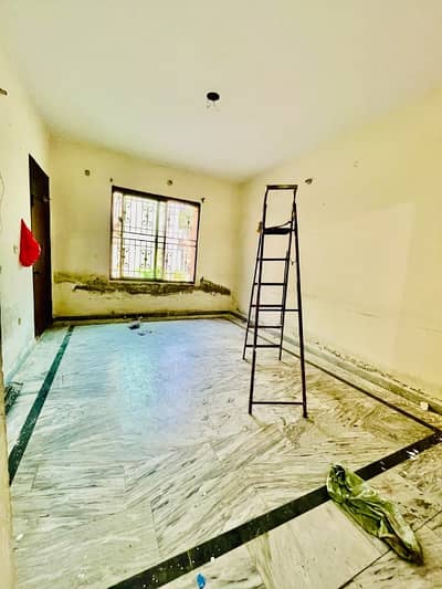 5 Marla lower Portion for Rent in Sabzazar near to Market Fori Rabta keray