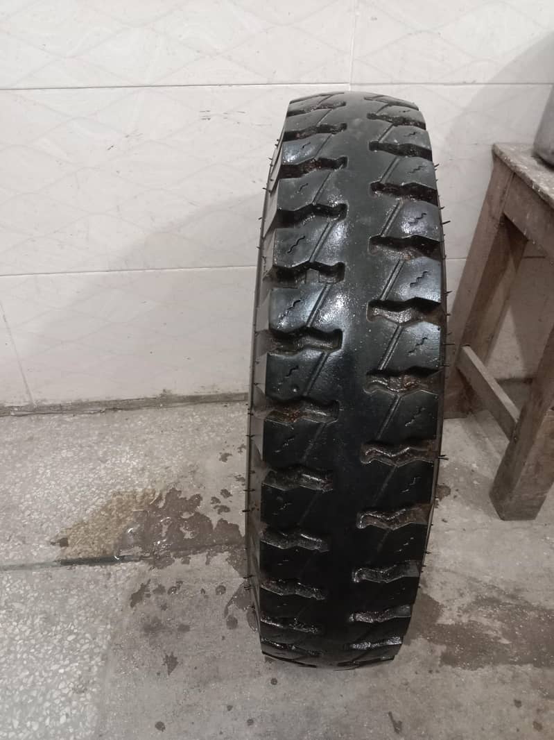 loader tyre 3