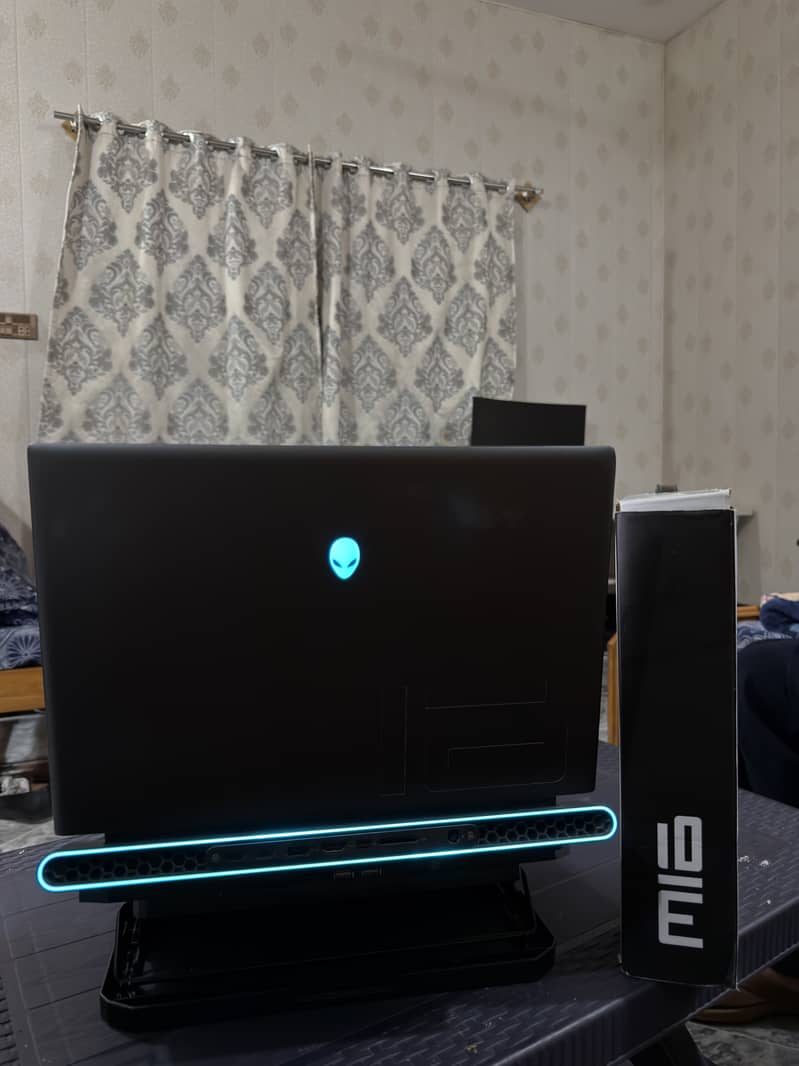 Alienware M16 R1 7
