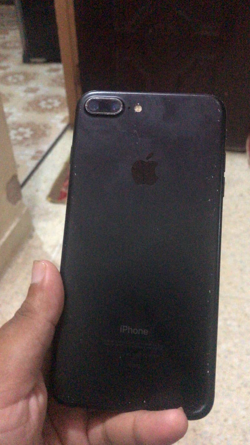 Apple iPhone 7 Plus 3