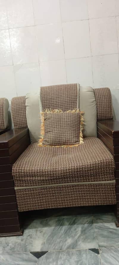 5 seater sofa with centre tables