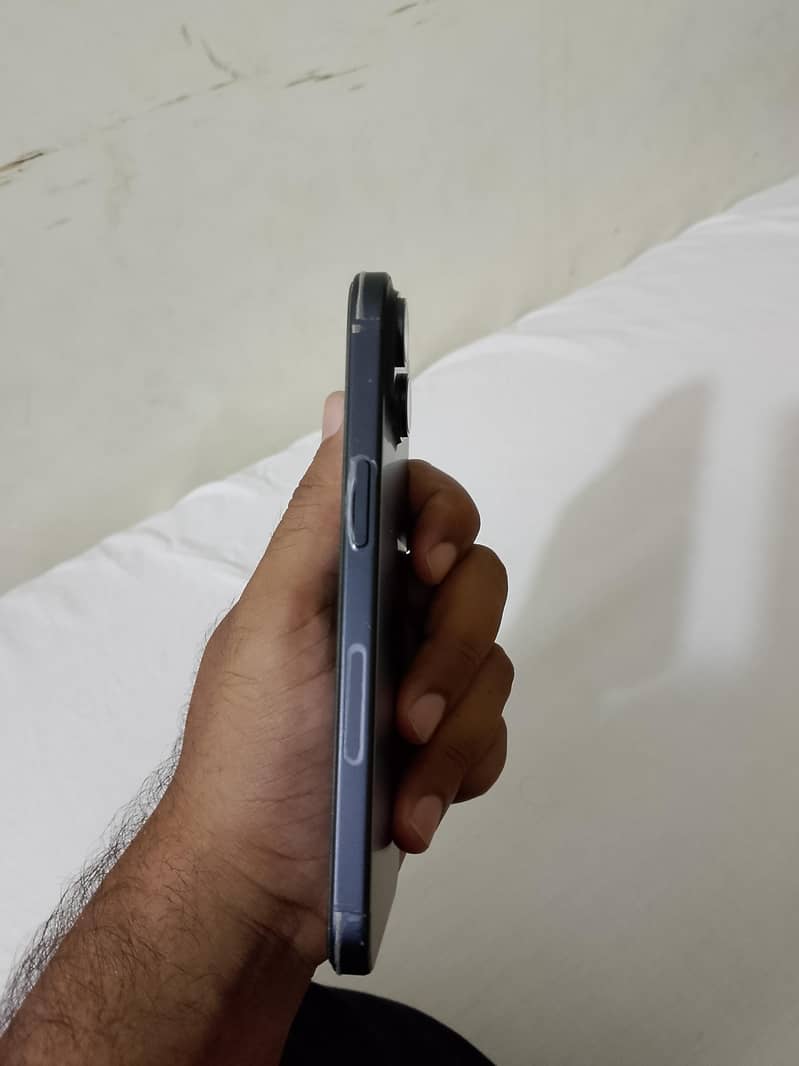 Iphone 15 2