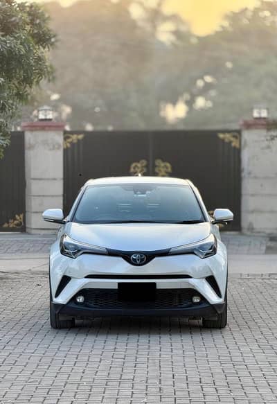 Toyota C-HR  G-LED 2018 Model