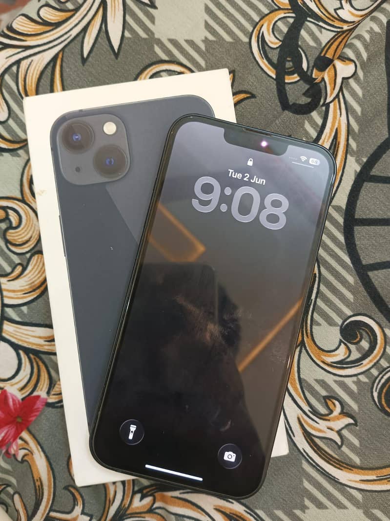 Apple iPhone 13 0