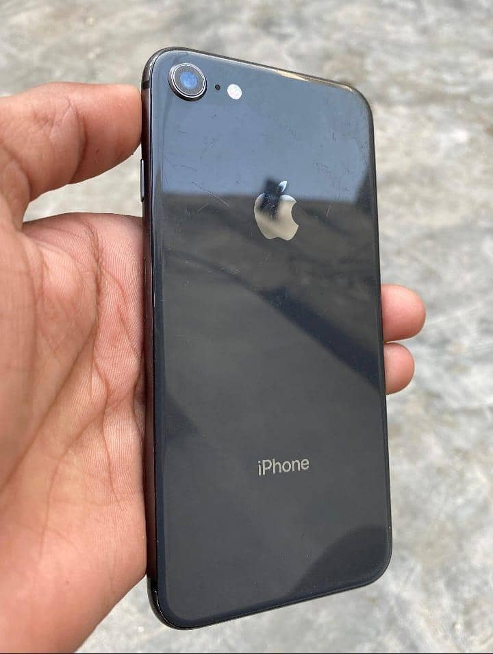 Apple iPhone 8 0