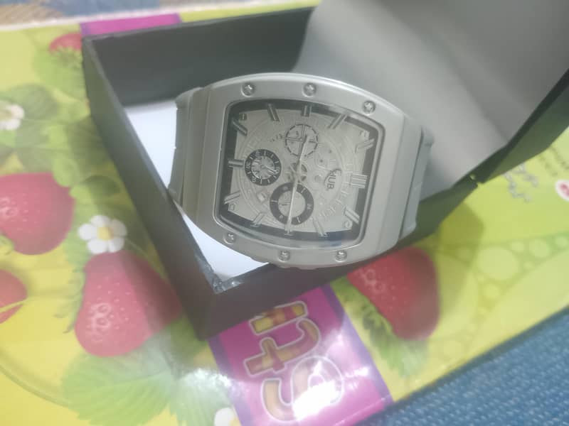 HuB famous rectangular watch  HB Famous Rectangular Watch 2