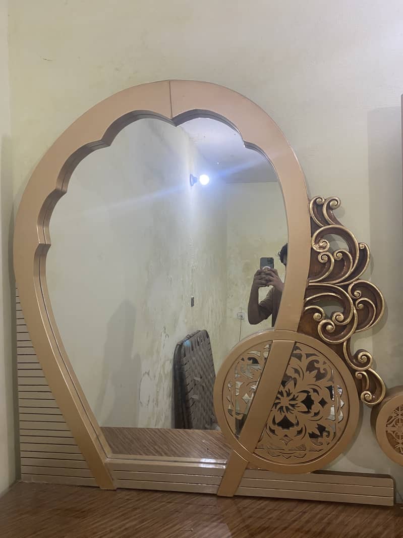 Dressing table 1