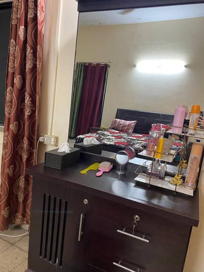 dressing table 10 months used condition 10 10