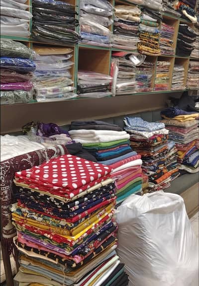 need sales girls at clothes and matching center