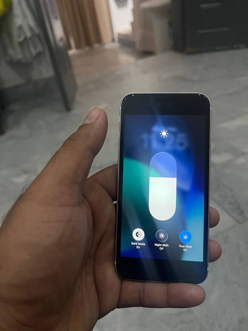 Apple iPhone SE 3