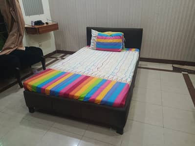 Single Bed With Matress