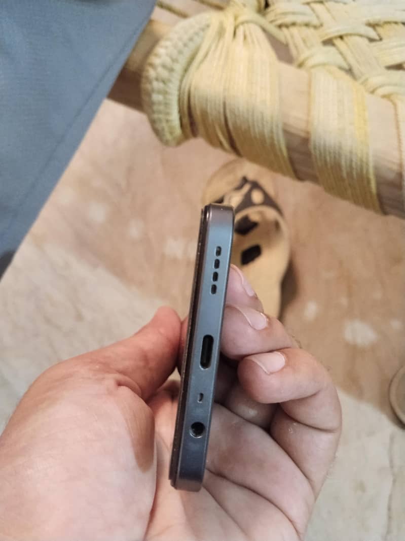 Realme Note 60x 4