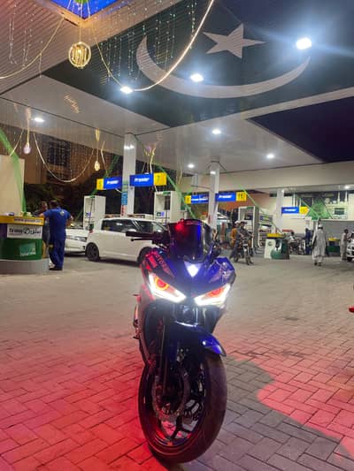 Heavy bike yamaha r3 250cc