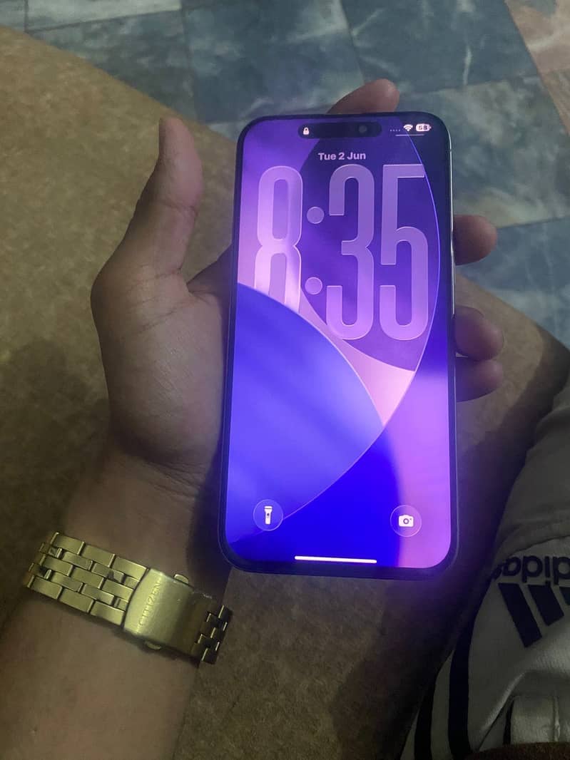 iPhone 15 pro max 3