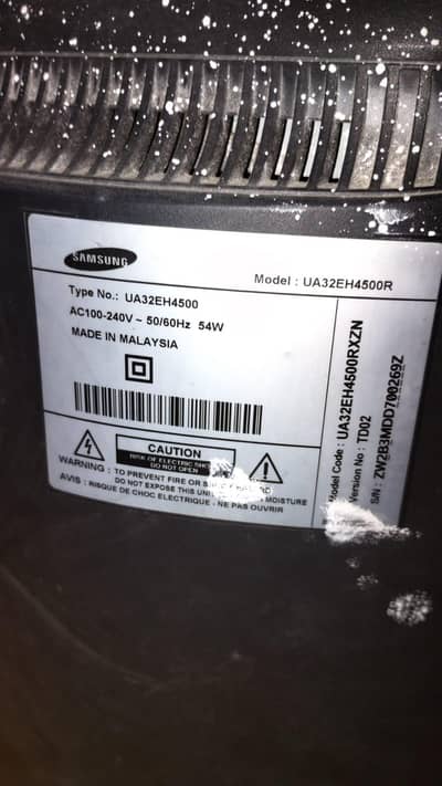 LED smart television 32  inches