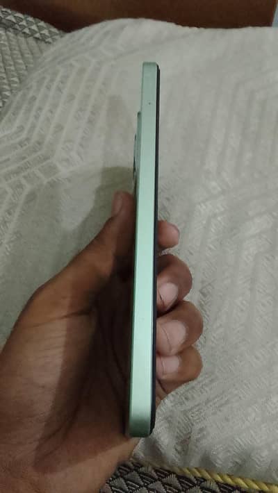 Realme C63