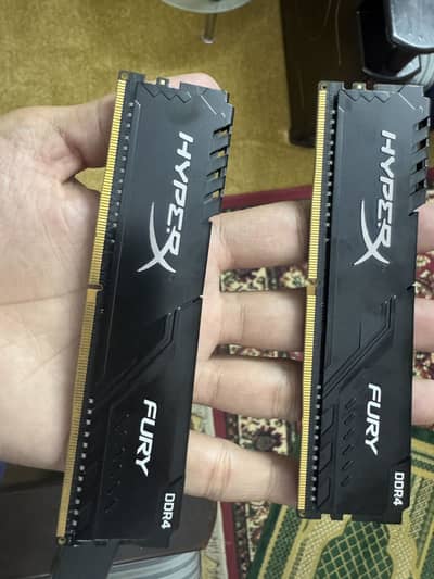 RAM DDR4 16 GB (2x8)