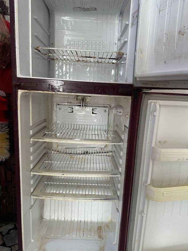 refrigerator 3