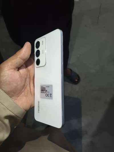 realme c71  6/128 2.5 month warranty