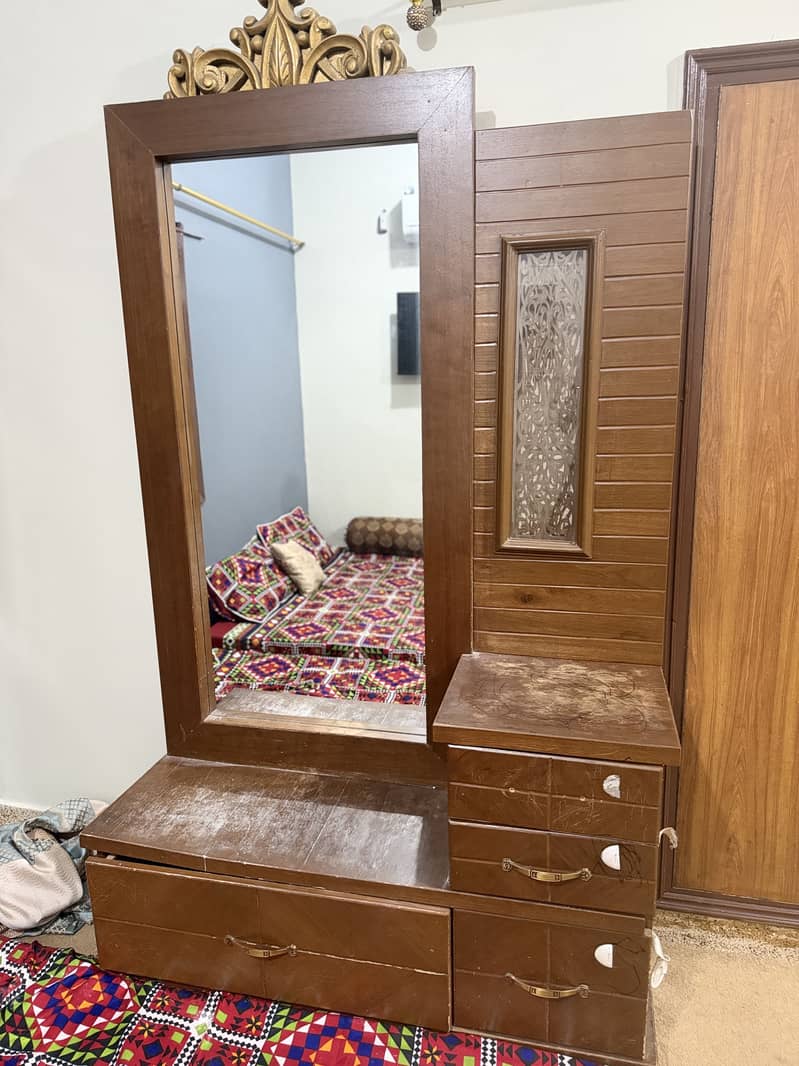 Bed Set, Sofa & Table, Dressing 2