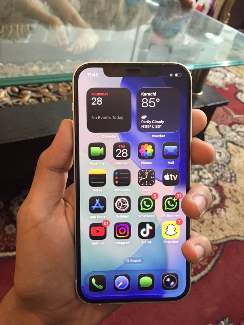 Apple iPhone 12 7