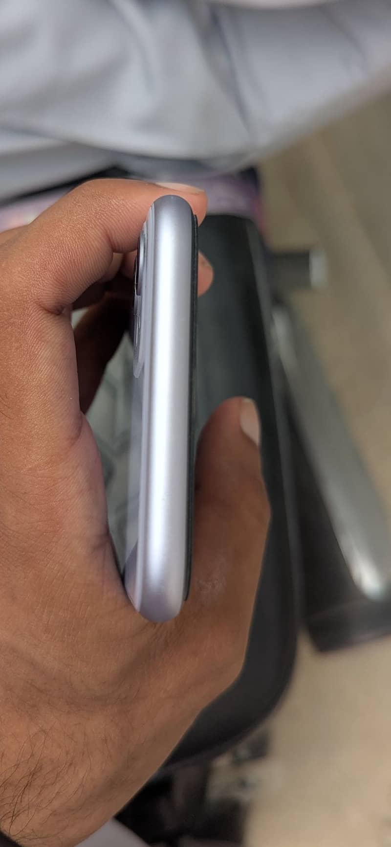 Apple iPhone 11 3