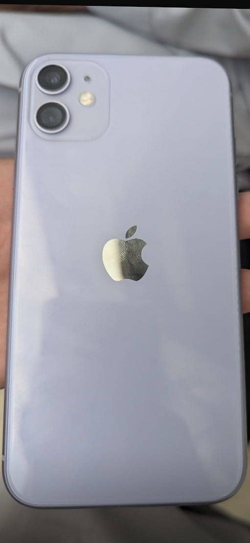 Apple iPhone 11 4