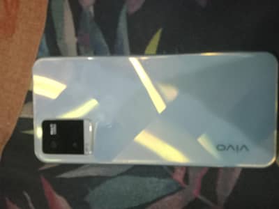 Vivo Y21