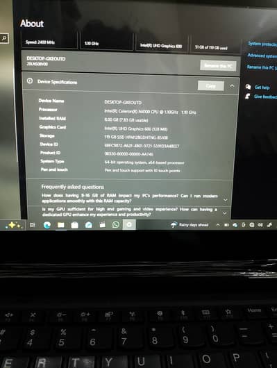 Lenevo thinkpaid 8GB RAM 256GB storage SSD