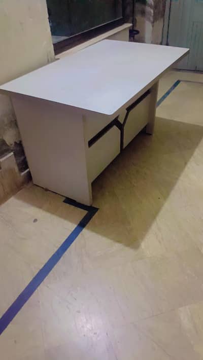 OFFICE TABLE