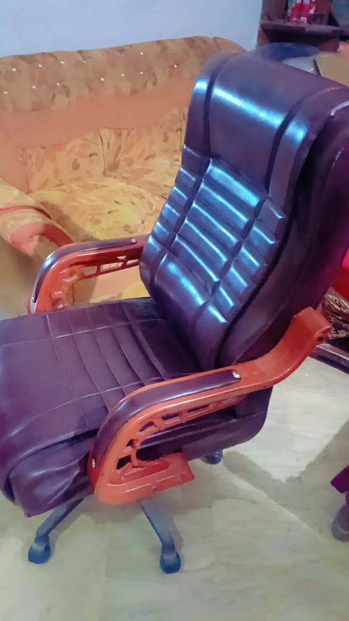Executive chair 0