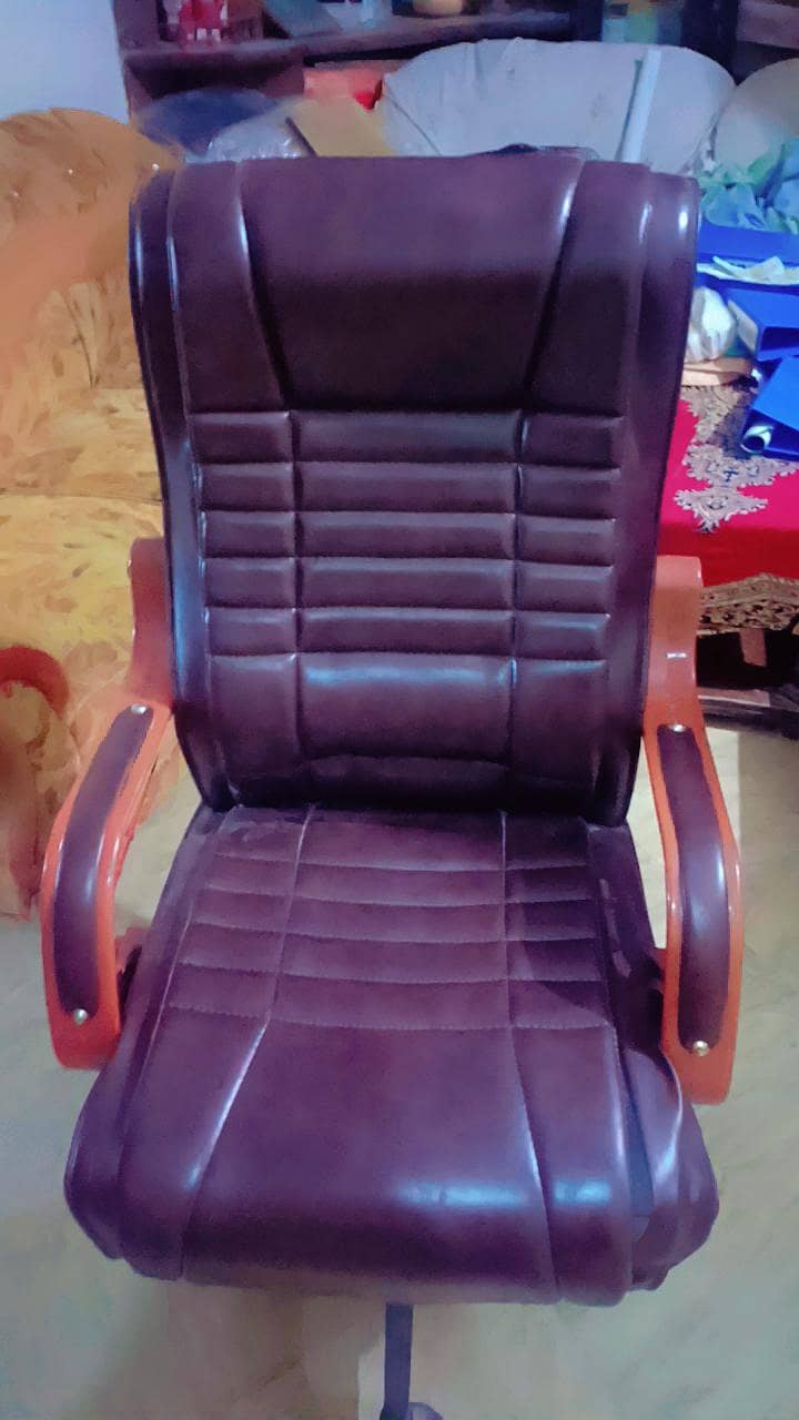 Executive chair 1